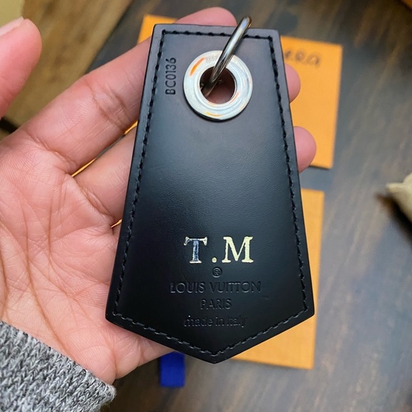 Lv ENCHAPPES KEY HOLDER - Picture 3 of 9